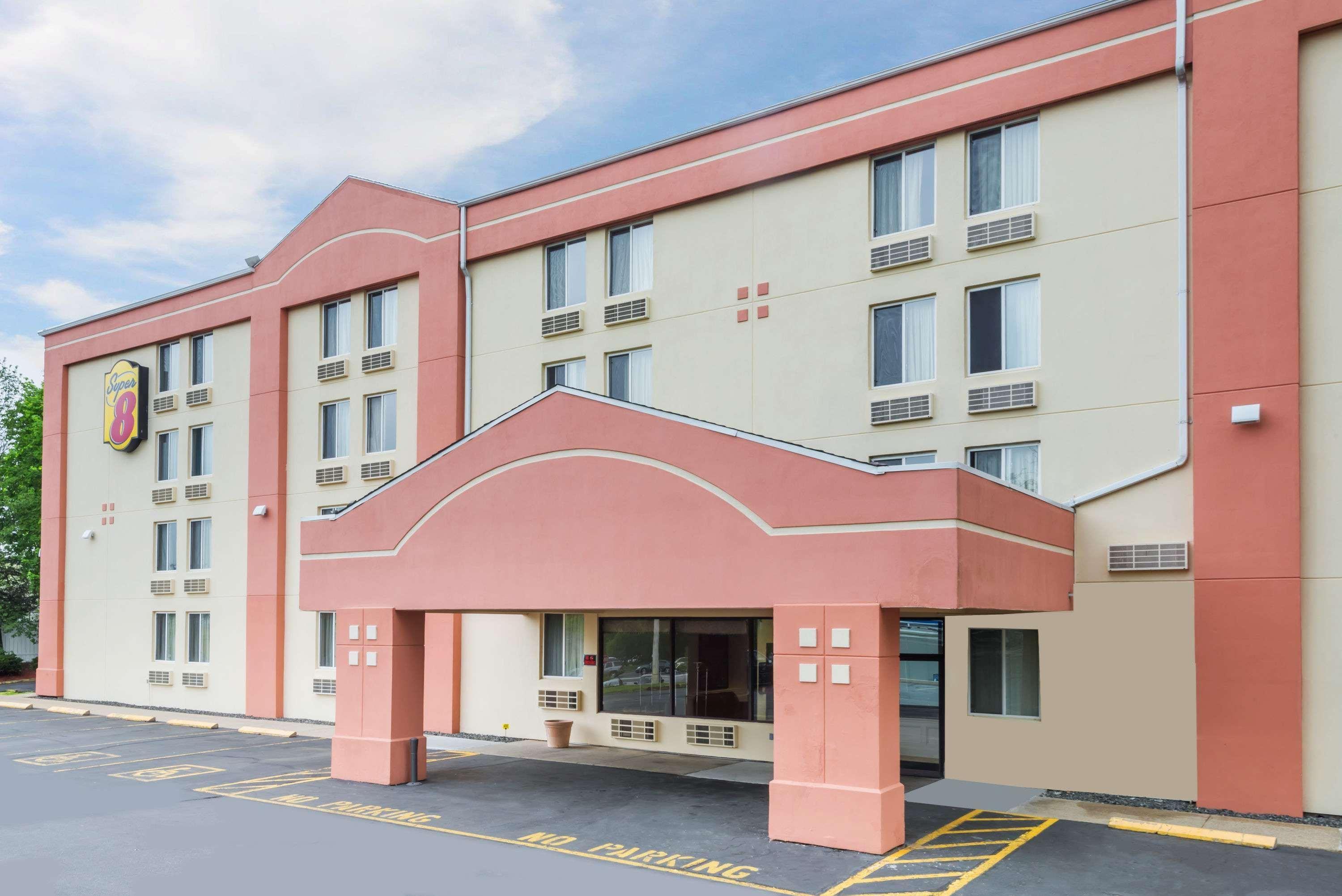 Super 8 By Wyndham Danbury Motel Buitenkant foto