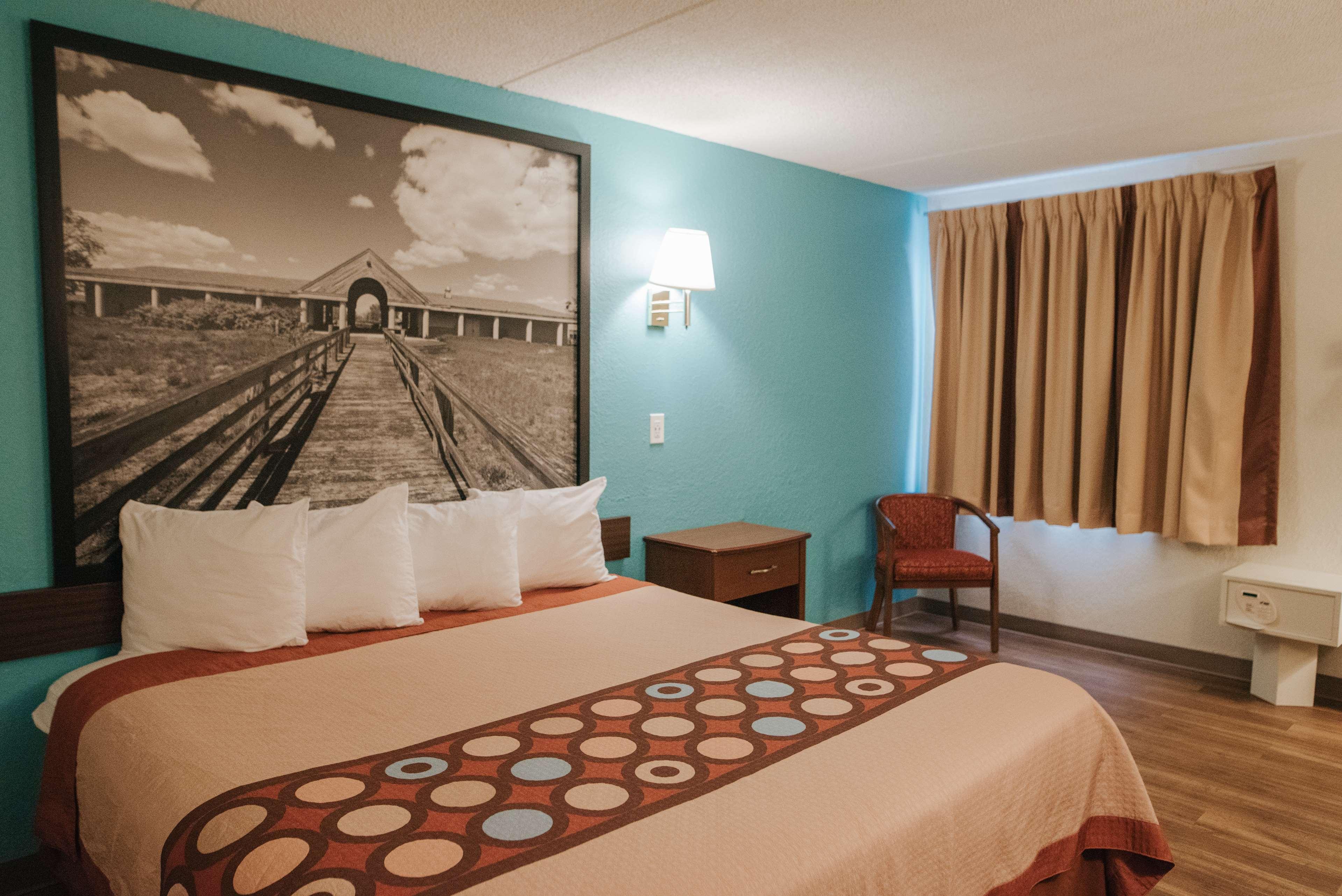 Super 8 By Wyndham Danbury Motel Buitenkant foto